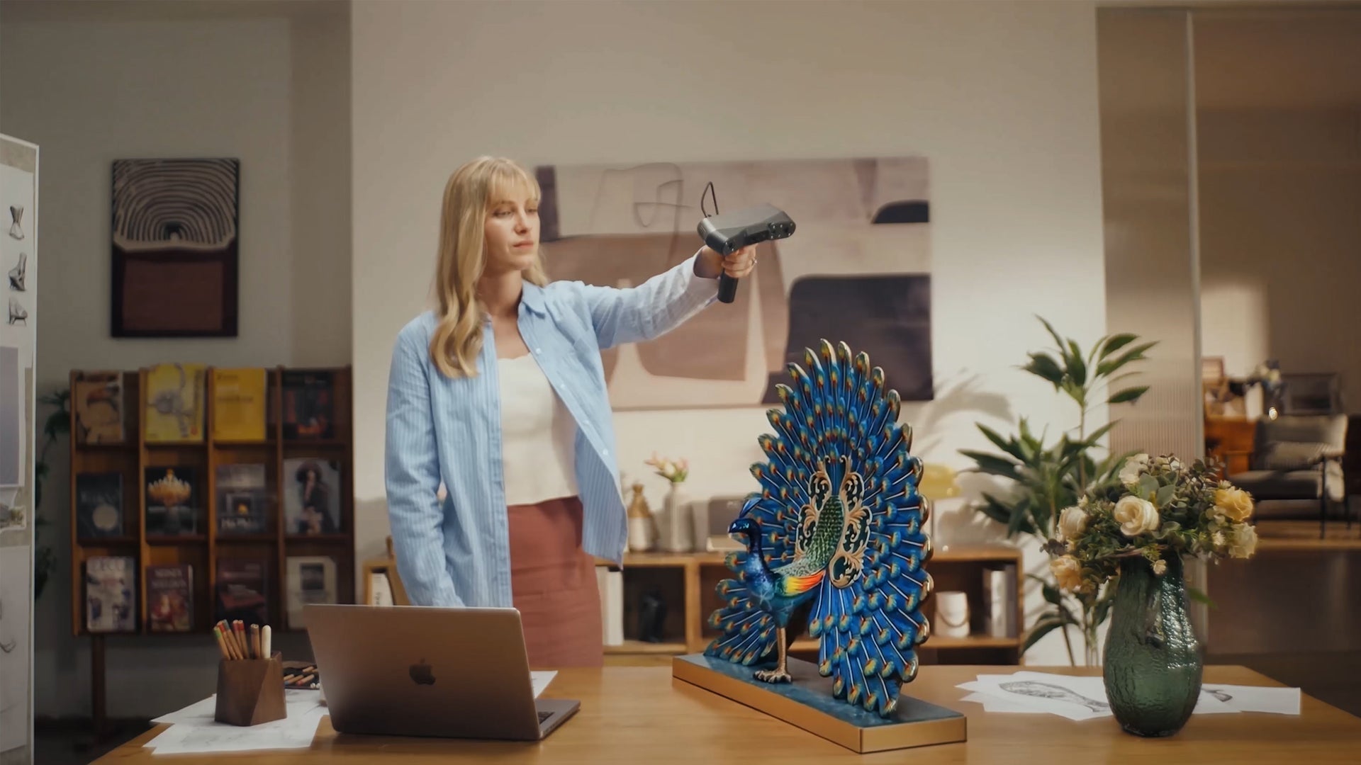 Scanning peacock sculpture